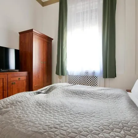 Premium By Hi5-vaci Str. 3 Bedroom 布达佩斯