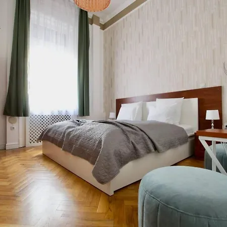Premium By Hi5-vaci Str. 3 Bedroom 布达佩斯