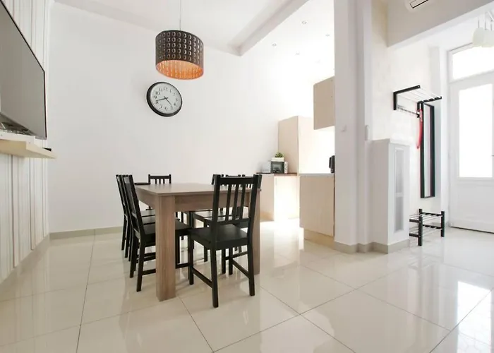 Premium By Hi5-vaci Str. 3 Bedroom Apartament